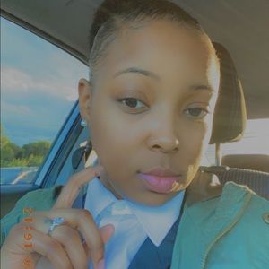 Meet your Posher, Cierra